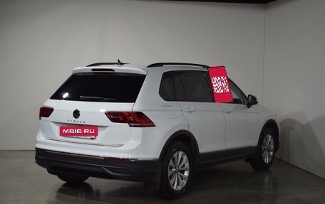 Volkswagen Tiguan II, 2020 год, 2 097 000 рублей, 4 фотография