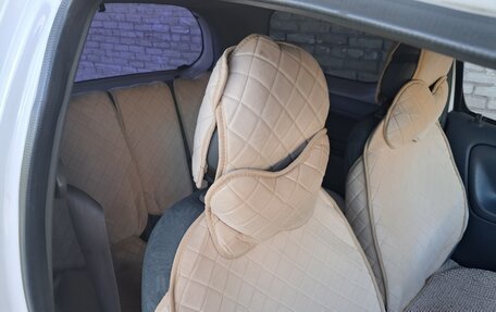 Toyota Vitz, 2000 год, 240 000 рублей, 3 фотография