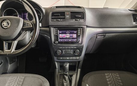 Skoda Yeti I рестайлинг, 2017 год, 1 397 000 рублей, 14 фотография