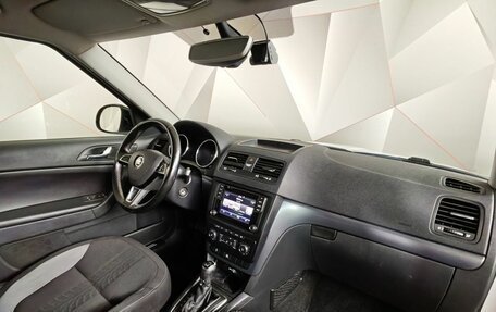 Skoda Yeti I рестайлинг, 2017 год, 1 397 000 рублей, 12 фотография