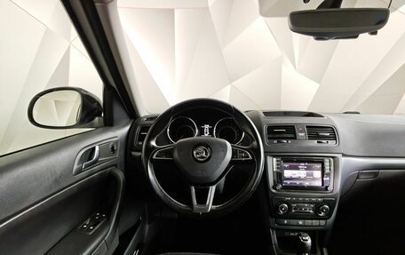 Skoda Yeti I рестайлинг, 2017 год, 1 397 000 рублей, 19 фотография