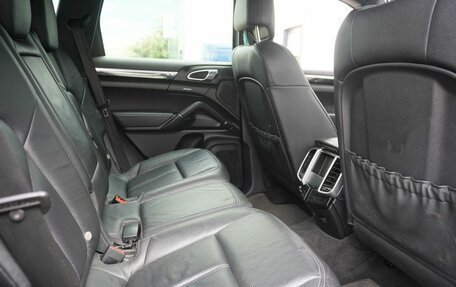 Porsche Cayenne III, 2011 год, 2 090 000 рублей, 10 фотография