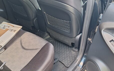 Toyota RAV4, 2011 год, 1 230 000 рублей, 26 фотография
