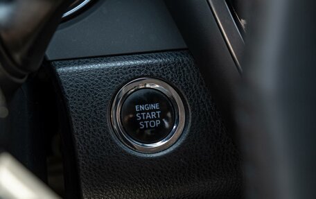 Toyota Camry, 2019 год, 2 599 000 рублей, 17 фотография