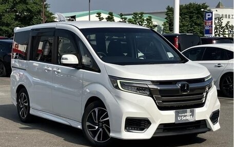 Honda Stepwgn IV, 2021 год, 1 950 000 рублей, 1 фотография