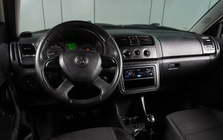 Skoda Fabia II, 2013 год, 649 000 рублей, 6 фотография