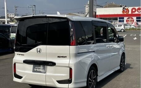 Honda Stepwgn IV, 2021 год, 1 950 000 рублей, 4 фотография