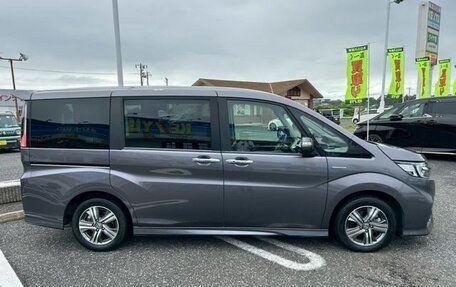 Honda Stepwgn IV, 2016 год, 1 600 000 рублей, 3 фотография
