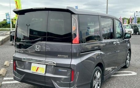 Honda Stepwgn IV, 2016 год, 1 600 000 рублей, 6 фотография