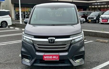 Honda Stepwgn IV, 2016 год, 1 600 000 рублей, 2 фотография