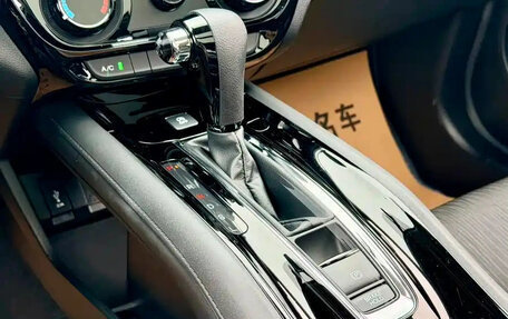 Honda Vezel, 2021 год, 1 355 520 рублей, 13 фотография