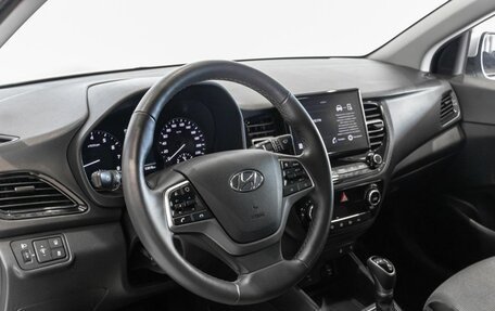 Hyundai Solaris II рестайлинг, 2022 год, 1 728 100 рублей, 5 фотография