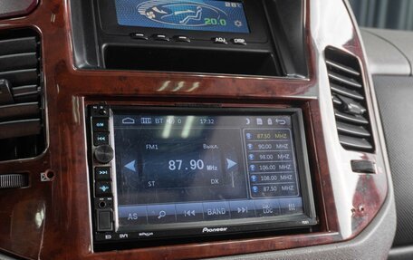 Mitsubishi Pajero III рестайлинг, 2004 год, 999 000 рублей, 13 фотография