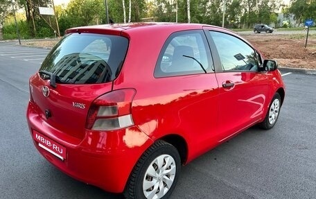 Toyota Yaris III рестайлинг, 2010 год, 368 000 рублей, 5 фотография