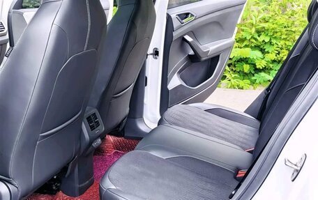 Volkswagen T-Cross I, 2022 год, 1 490 325 рублей, 9 фотография