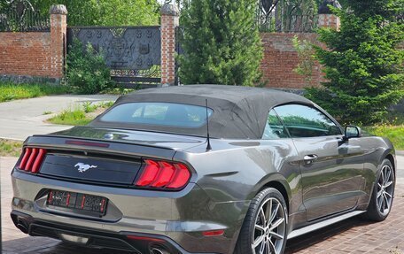 Ford Mustang VI рестайлинг, 2019 год, 4 400 000 рублей, 7 фотография