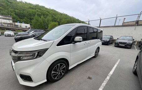 Honda Stepwgn IV, 2021 год, 2 050 000 рублей, 4 фотография