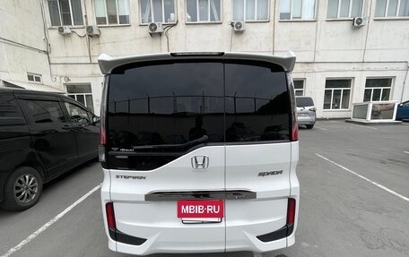 Honda Stepwgn IV, 2021 год, 2 050 000 рублей, 6 фотография