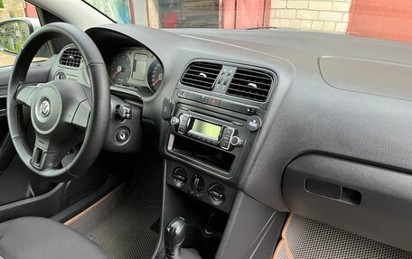 Volkswagen Polo VI (EU Market), 2012 год, 805 000 рублей, 20 фотография