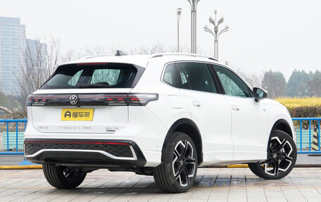 Volkswagen Tiguan, 2026 год, 4 390 000 рублей, 3 фотография