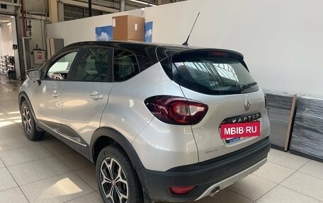 Renault Kaptur I рестайлинг, 2018 год, 1 499 000 рублей, 4 фотография