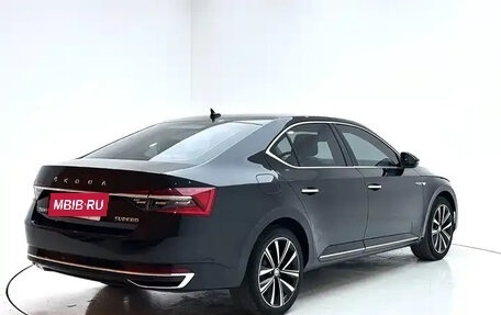 Skoda Superb III рестайлинг, 2023 год, 1 890 300 рублей, 4 фотография