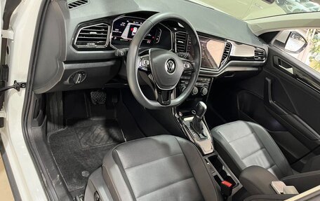 Volkswagen T-Roc I, 2023 год, 1 490 000 рублей, 7 фотография