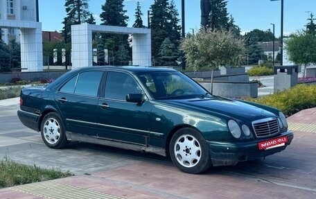 Mercedes-Benz E-Класс, 1996 год, 220 000 рублей, 2 фотография