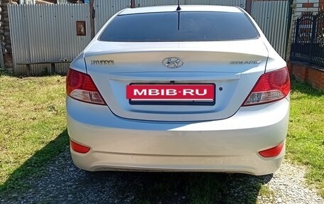 Hyundai Solaris II рестайлинг, 2012 год, 680 000 рублей, 5 фотография
