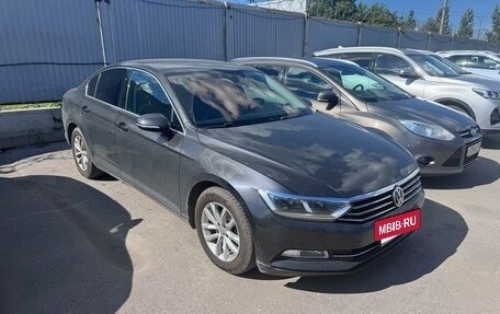 Volkswagen Passat B8 рестайлинг, 2019 год, 1 994 000 рублей, 4 фотография