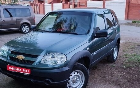 Chevrolet Niva I рестайлинг, 2018 год, 850 000 рублей, 1 фотография