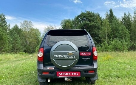 Chevrolet Niva I рестайлинг, 2012 год, 450 000 рублей, 4 фотография