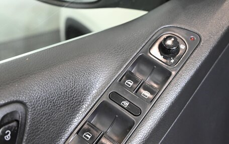 Volkswagen Tiguan I, 2010 год, 1 050 000 рублей, 13 фотография