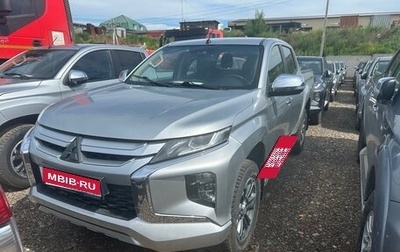 Mitsubishi L200 IV рестайлинг, 2019 год, 1 850 000 рублей, 1 фотография