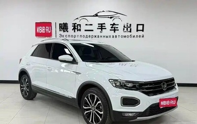 Volkswagen T-Roc I, 2022 год, 1 640 000 рублей, 1 фотография