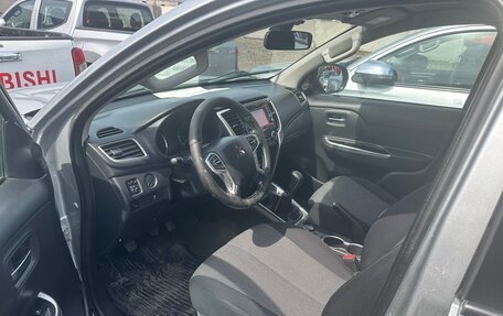 Mitsubishi L200 IV рестайлинг, 2019 год, 1 850 000 рублей, 7 фотография