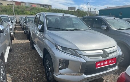Mitsubishi L200 IV рестайлинг, 2019 год, 1 850 000 рублей, 4 фотография
