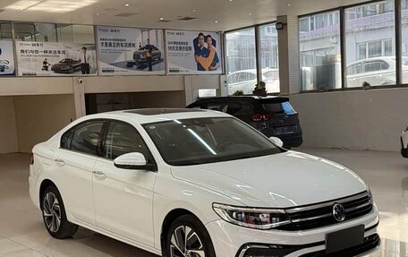 Volkswagen Bora, 2022 год, 1 410 000 рублей, 1 фотография