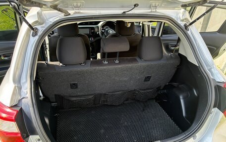 Toyota Vitz, 2018 год, 840 000 рублей, 10 фотография