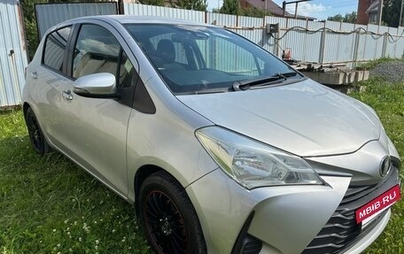 Toyota Vitz, 2018 год, 840 000 рублей, 2 фотография