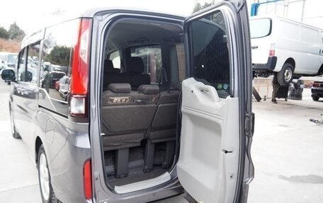 Honda Stepwgn IV, 2016 год, 1 250 000 рублей, 16 фотография