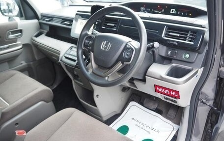 Honda Stepwgn IV, 2016 год, 1 250 000 рублей, 11 фотография