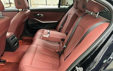 BMW 3 серия, 2023 год, 2 650 000 рублей, 14 фотография