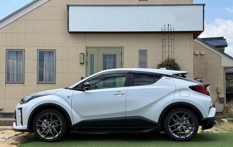 Toyota C-HR I рестайлинг, 2021 год, 1 536 000 рублей, 3 фотография