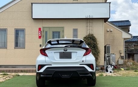 Toyota C-HR I рестайлинг, 2021 год, 1 536 000 рублей, 4 фотография