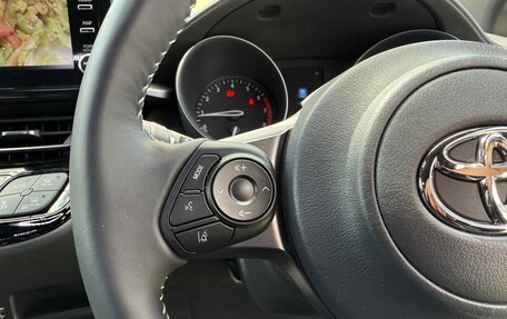 Toyota C-HR I рестайлинг, 2021 год, 1 536 000 рублей, 13 фотография