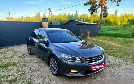 Honda Accord IX рестайлинг, 2013 год, 1 600 000 рублей, 6 фотография