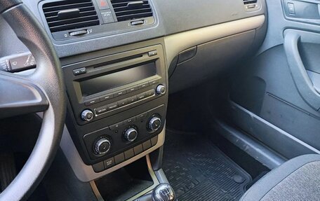 Skoda Yeti I рестайлинг, 2014 год, 900 000 рублей, 11 фотография