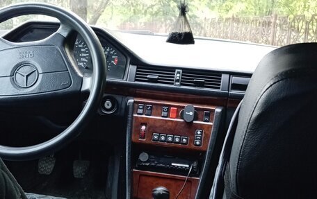 Mercedes-Benz W124, 1993 год, 270 000 рублей, 3 фотография