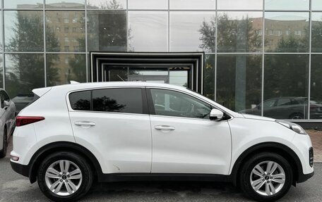 KIA Sportage IV рестайлинг, 2018 год, 1 950 000 рублей, 4 фотография